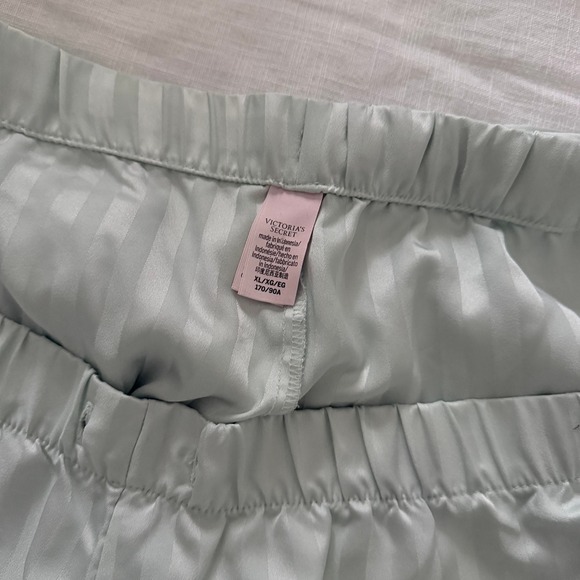Victoria's Secret Striped Satin Pajama Set Shorts Top Light Mint Green Size XL - Picture 6 of 15